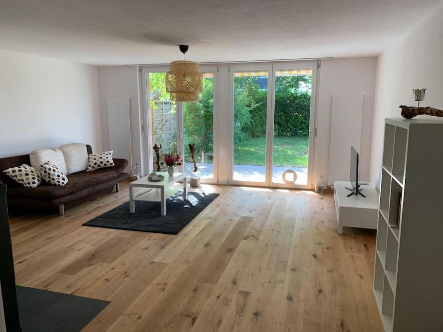 Ferienhaus BMB mit Blick auf den Bodensee und Konstanz