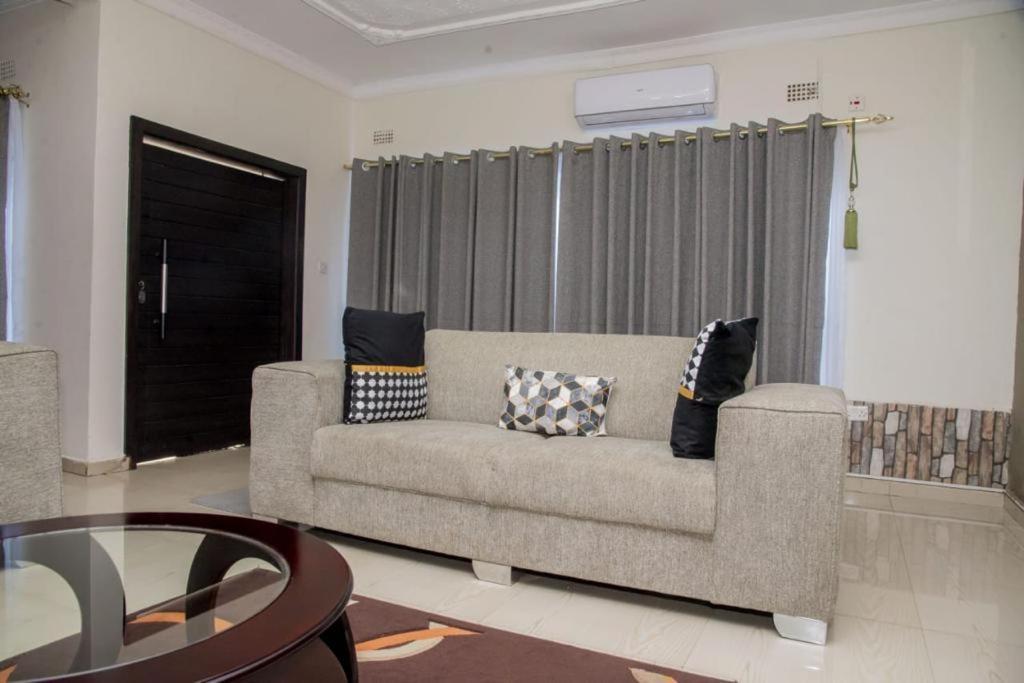 Royal Suites Apartments view 4