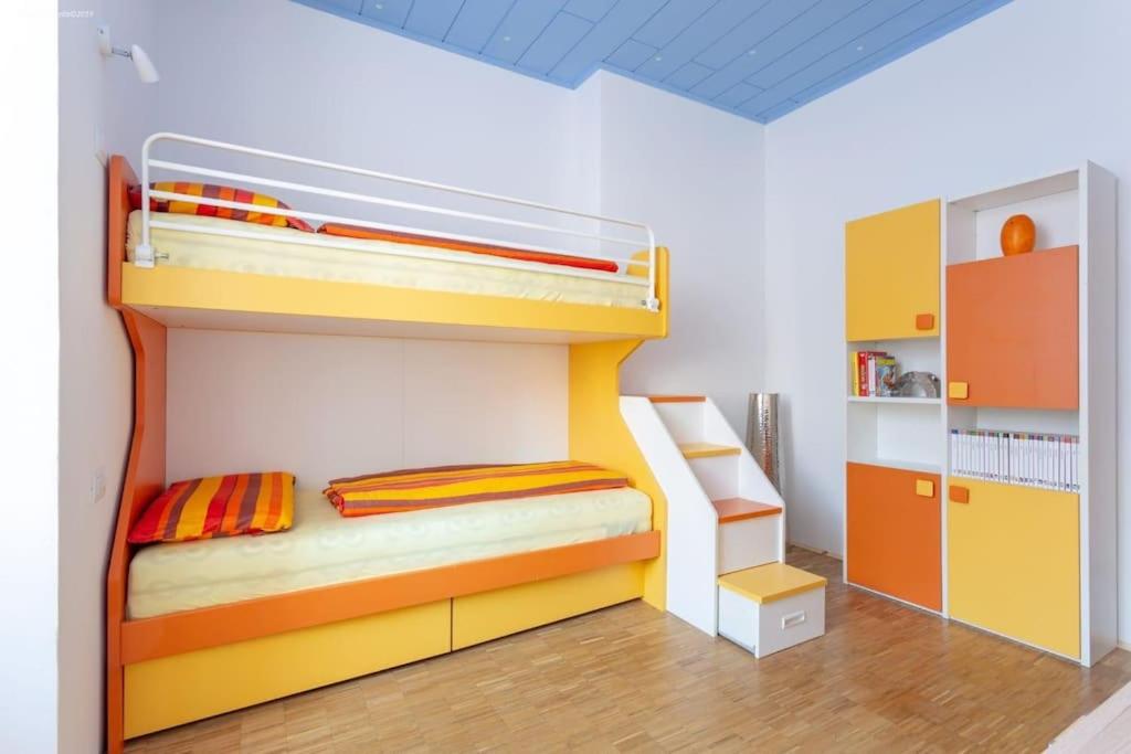 Victoria Apartment