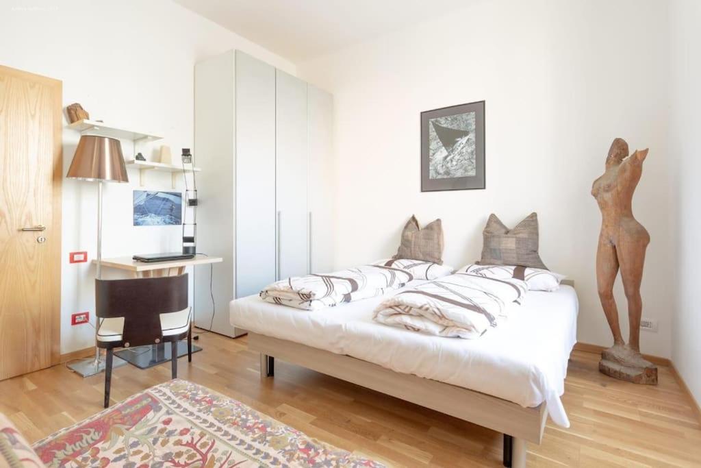 Victoria Apartment