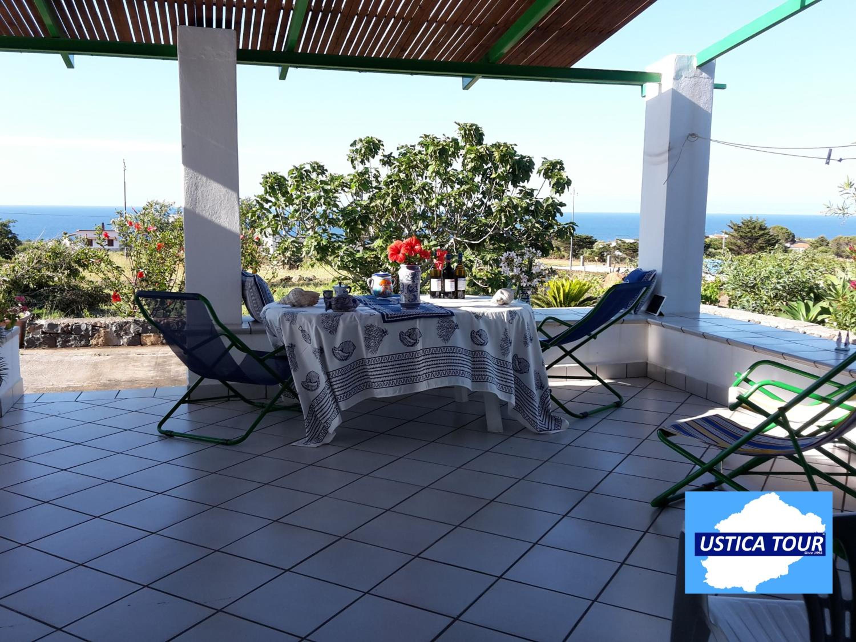 UsticaTour Apartments and Villas photo 5