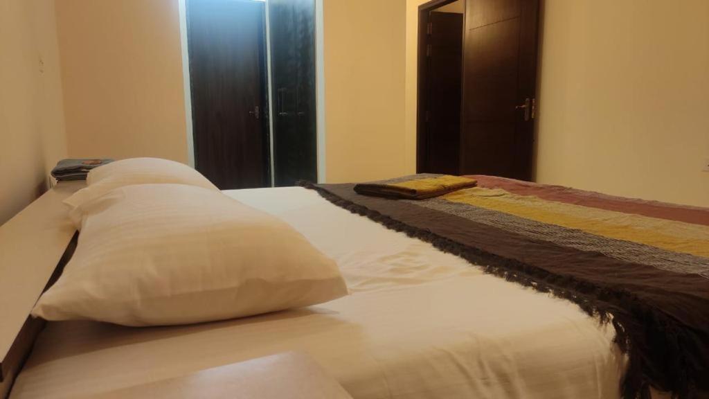 Aikya Kadri #Your Home Away from Home# non Smoke# Vegetarians Preferred# Strictly for Families view 4