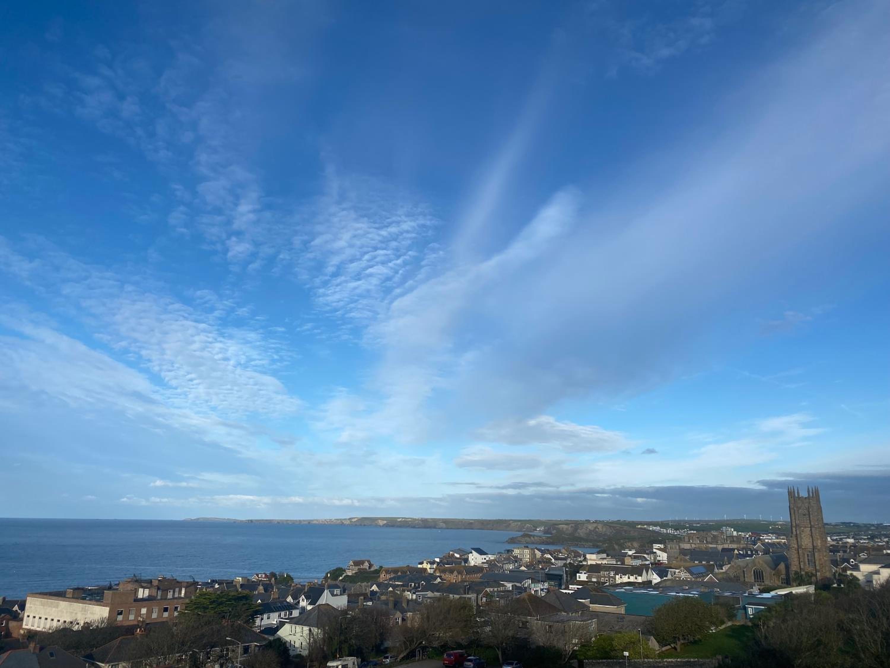 Amazing 2-bedroom apartment with lovely sea views view 4