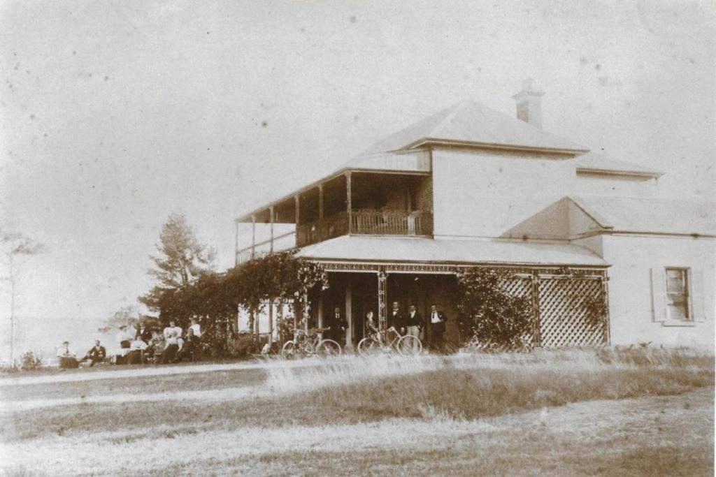 Leconfield House