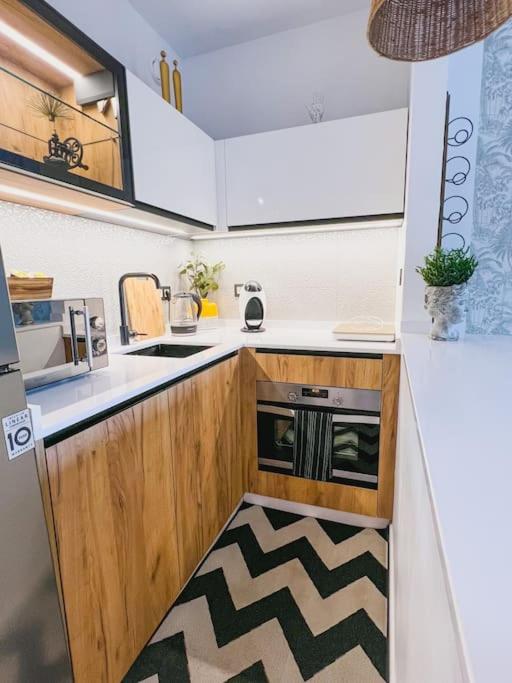 Apartamento moderno y acogedor cerca del mar