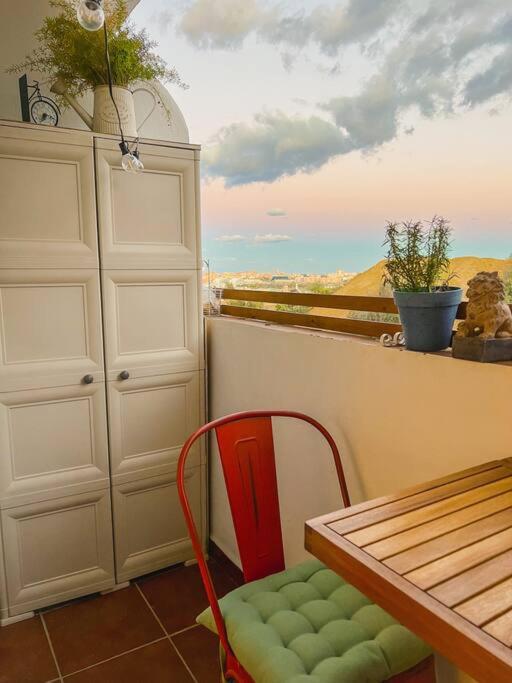 Apartamento moderno y acogedor cerca del mar