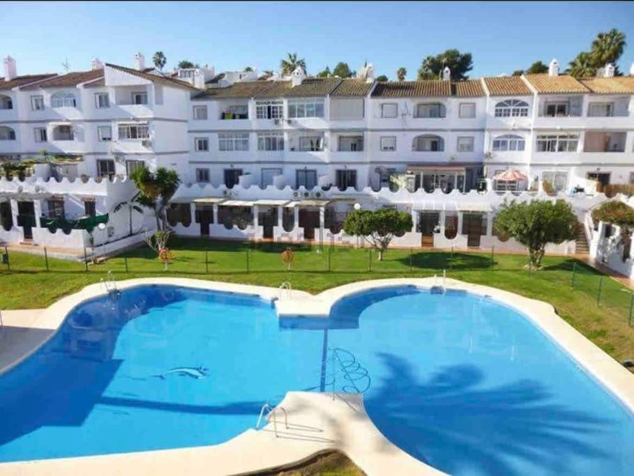 Apartamento moderno y acogedor cerca del mar