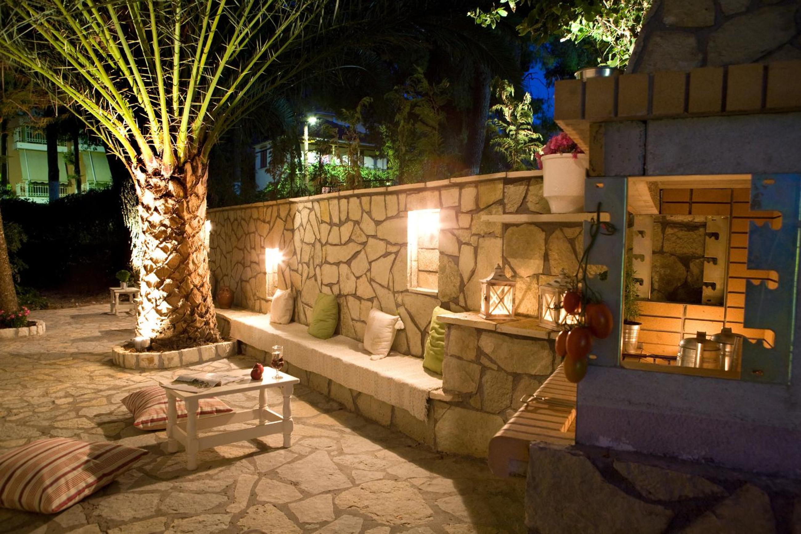Isalos en Vasiliki — balance & terrace