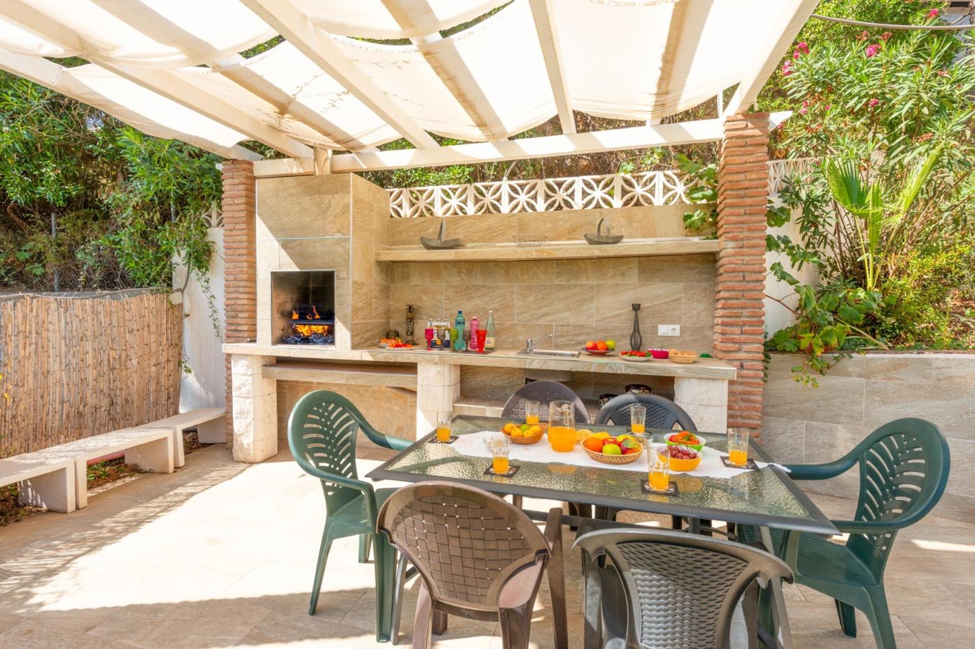 Villa Arantxa by Villa Plus