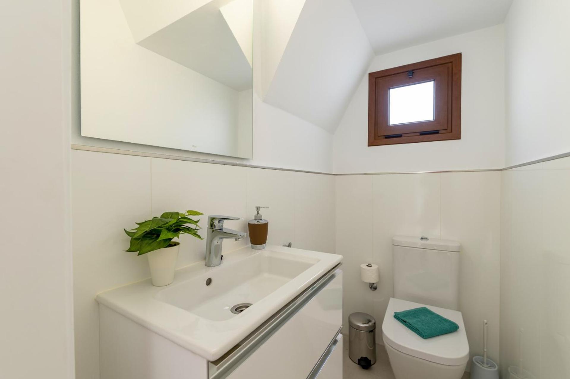 Villa Acomari by Villa Plus