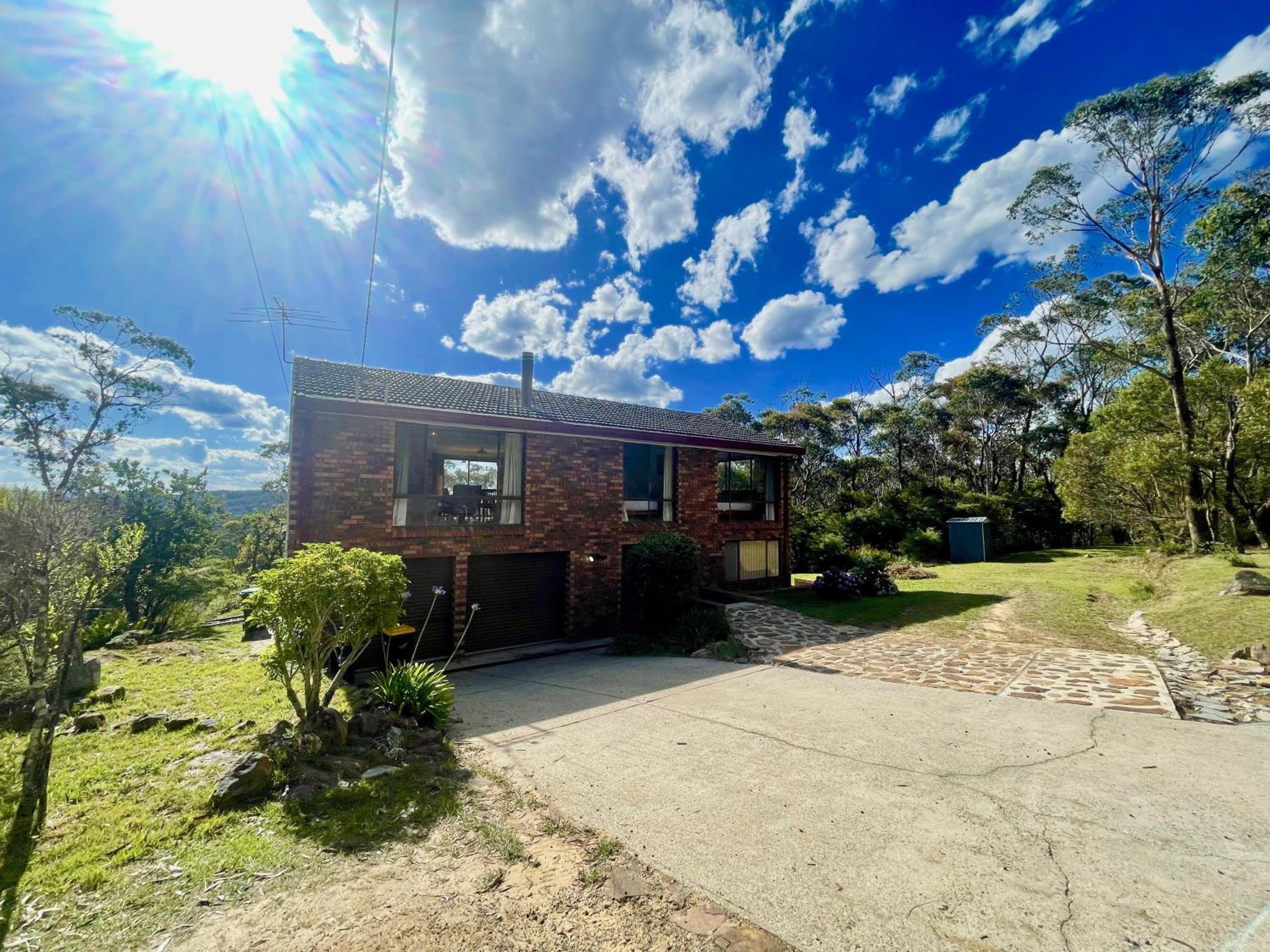 Narrow Neck Retreat