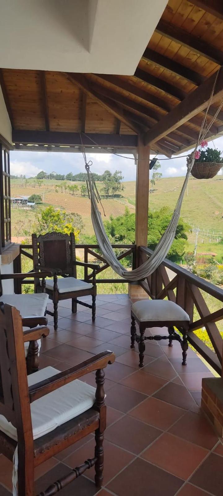 Hermosa casa campestre con hidropiscina