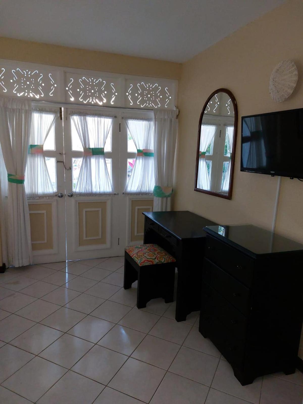 Cozy Villa Escape view 5