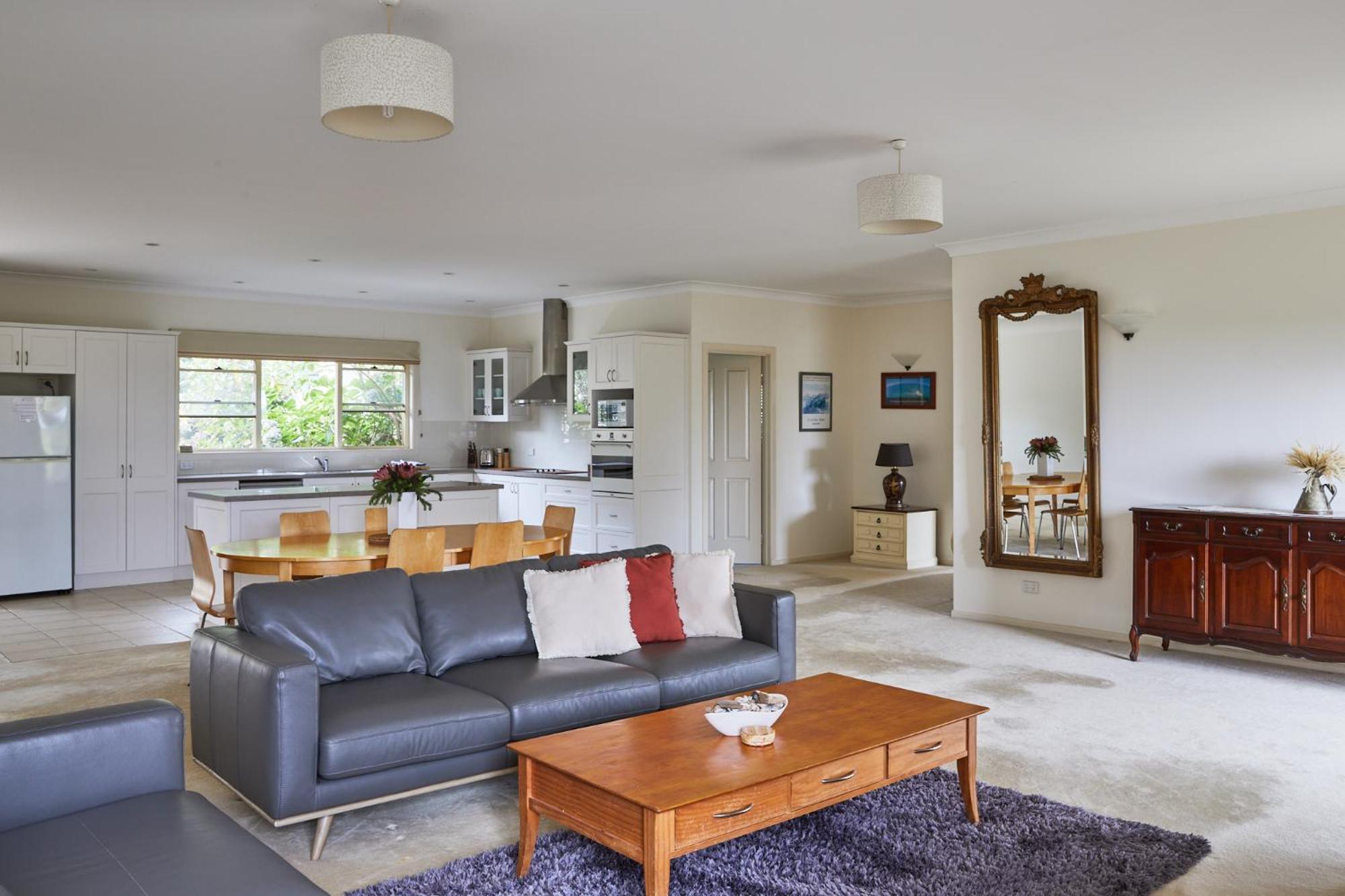 Mystery Bay Cottages
