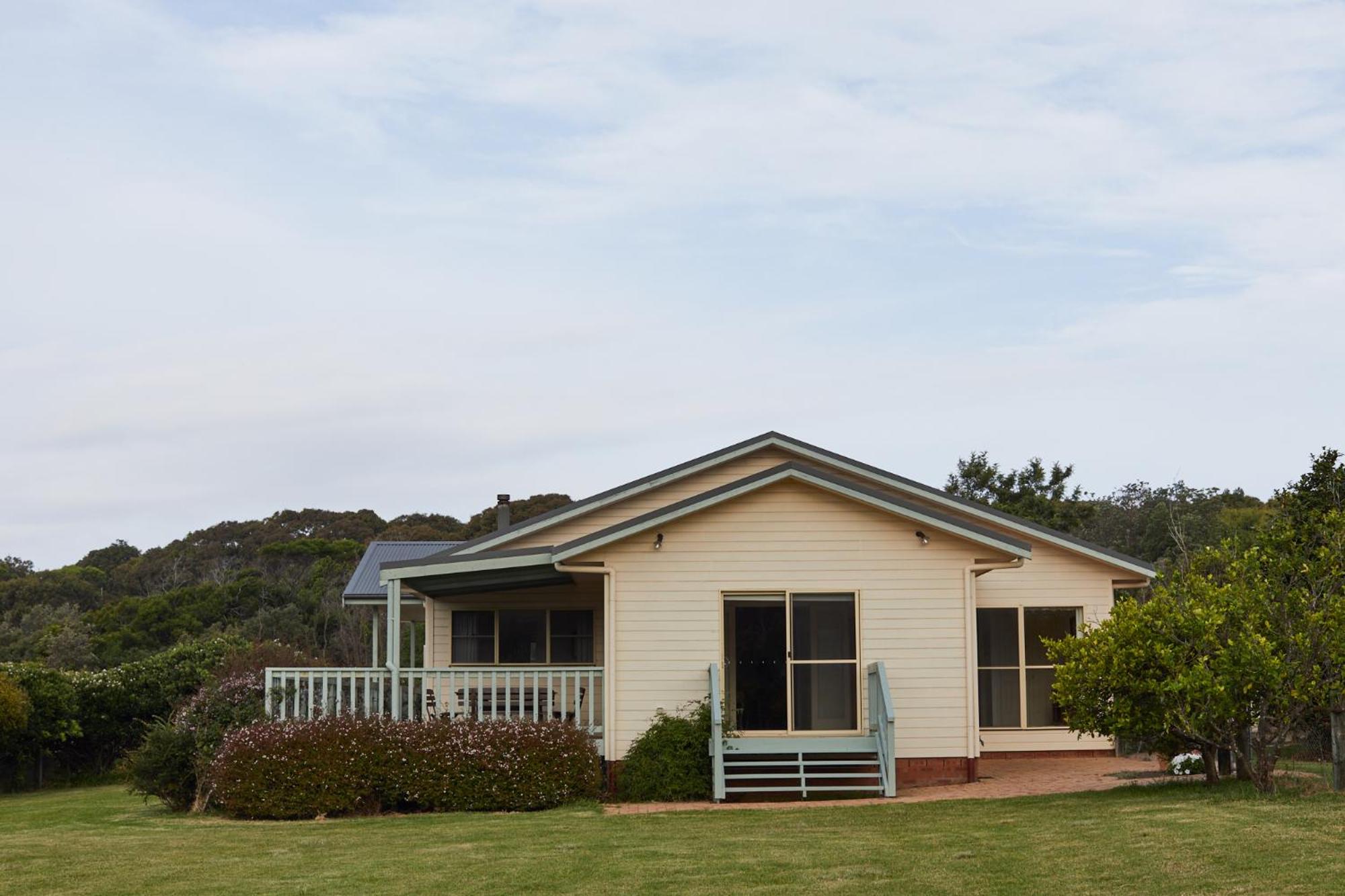 Mystery Bay Cottages