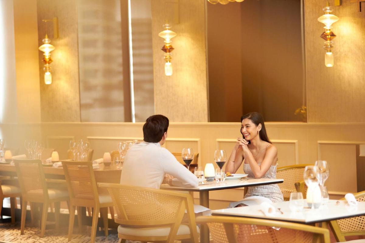 Chatrium Grand Bangkok 33