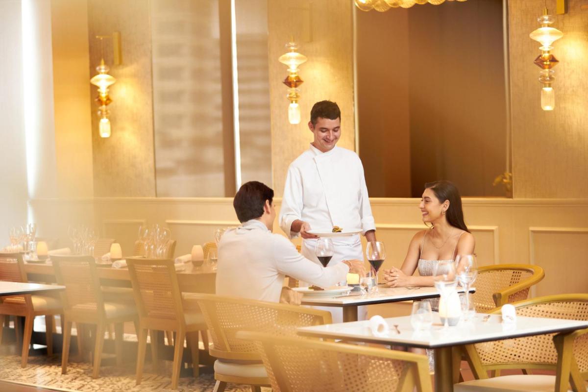 Chatrium Grand Bangkok 23