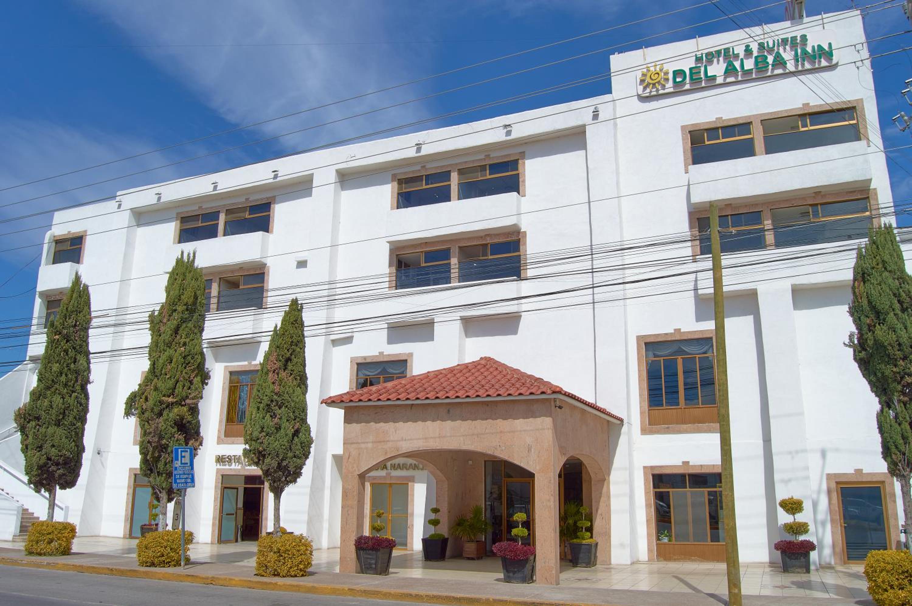 Hotel del Alba Inn & Suites - Image 1