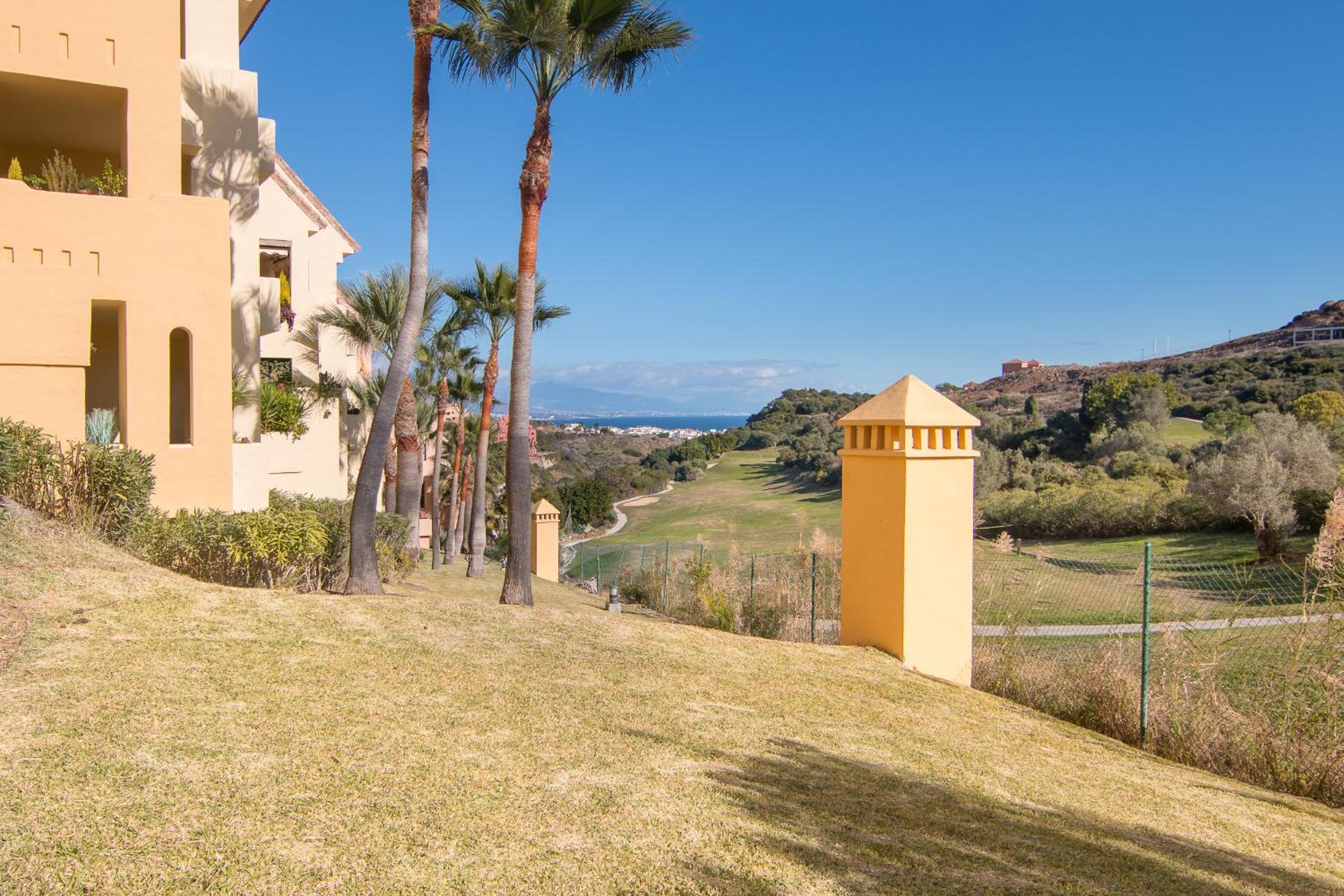 2114-Apt with nice terrace with pool view view 2