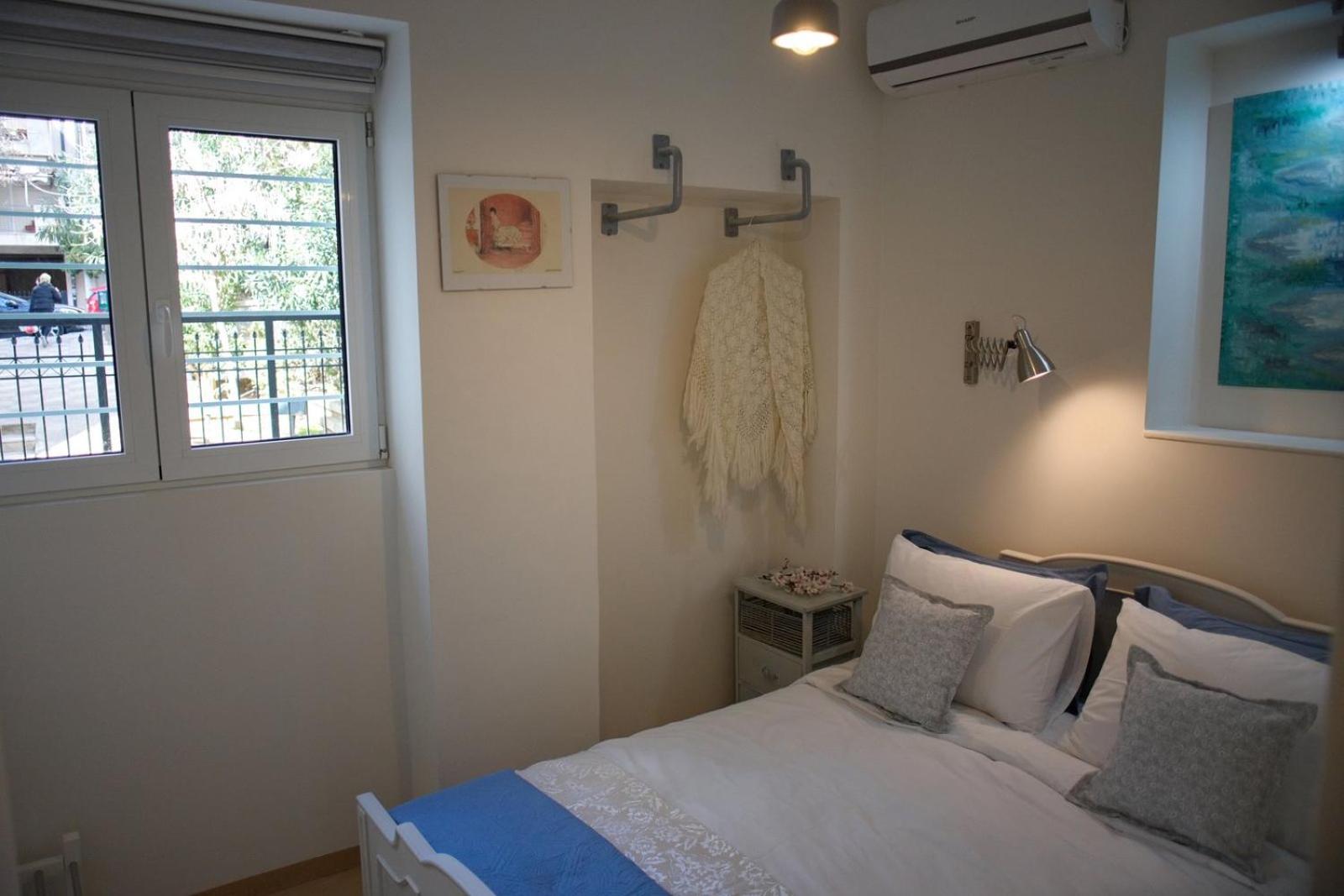 Aroura Homes Garden House 2BR 2BA Free Parking