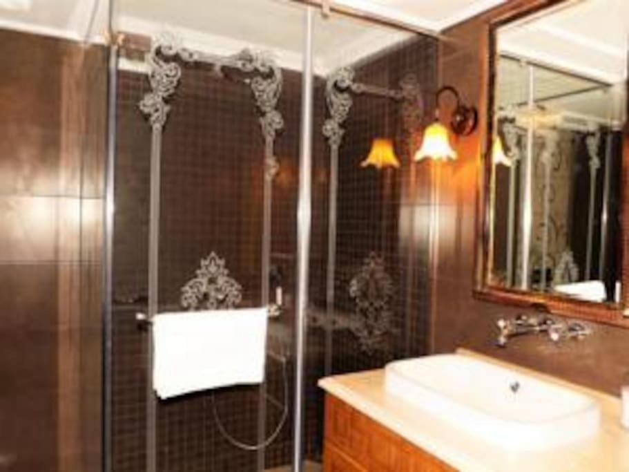 Aslan Residence - Image 62