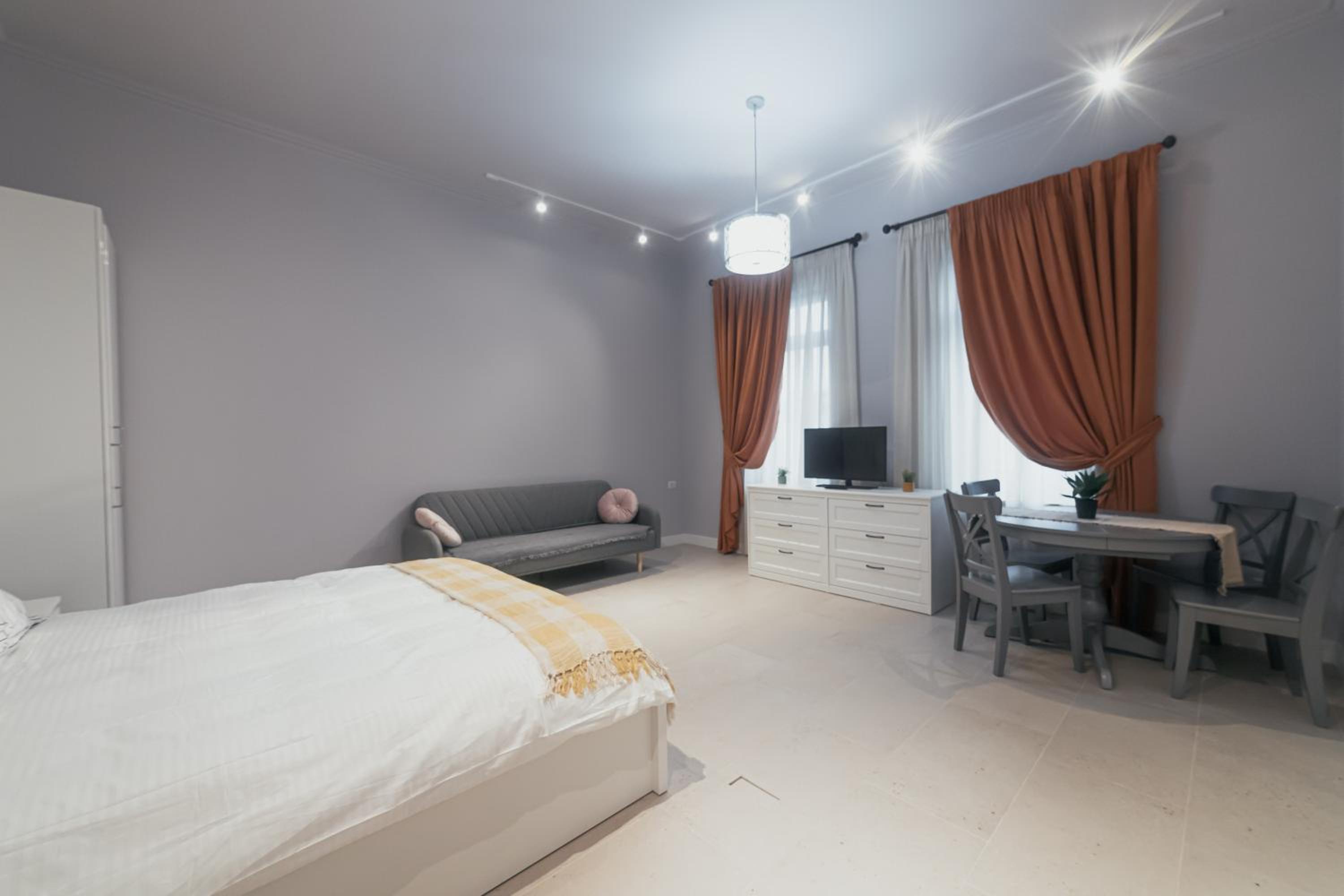 Academy Home, photo 24