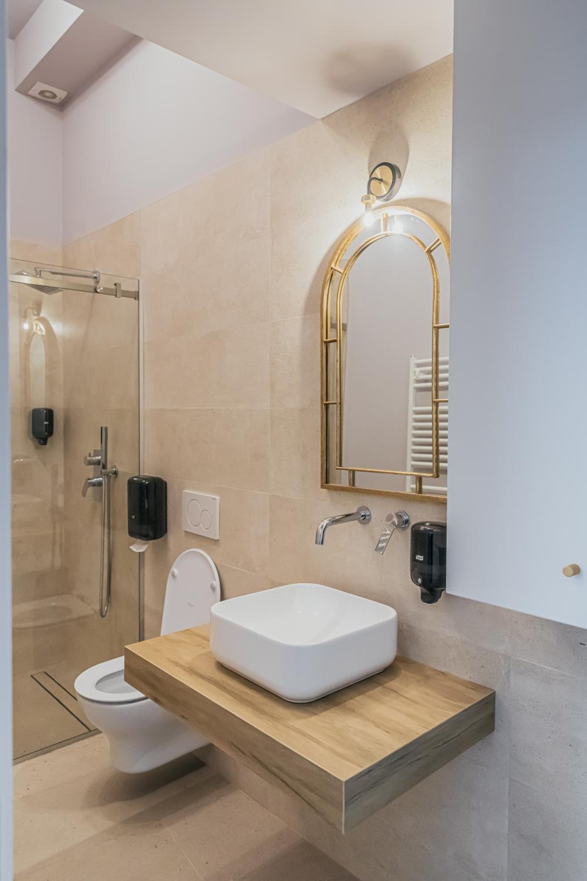 Academy Home, photo 18
