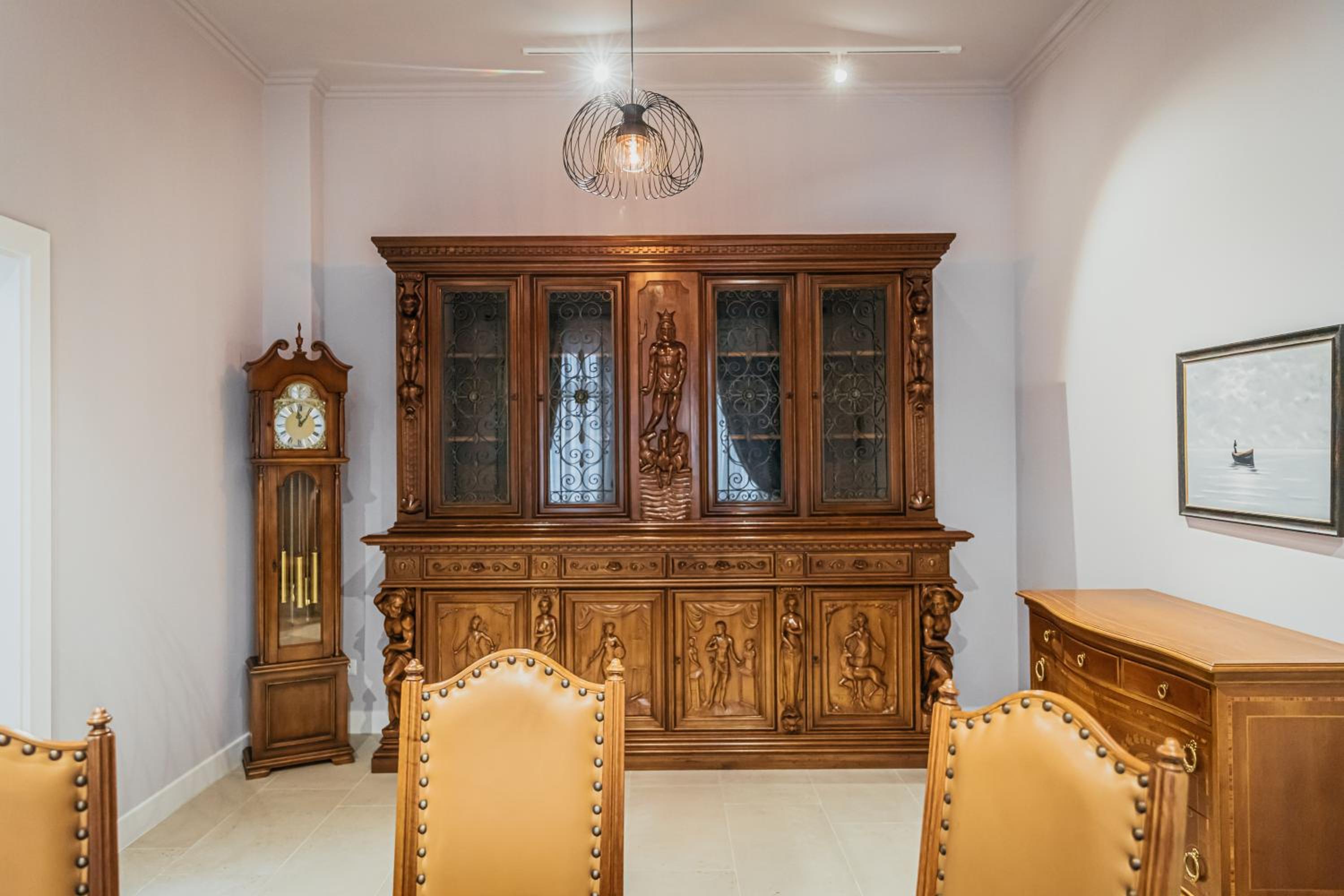 Academy Home, photo 16