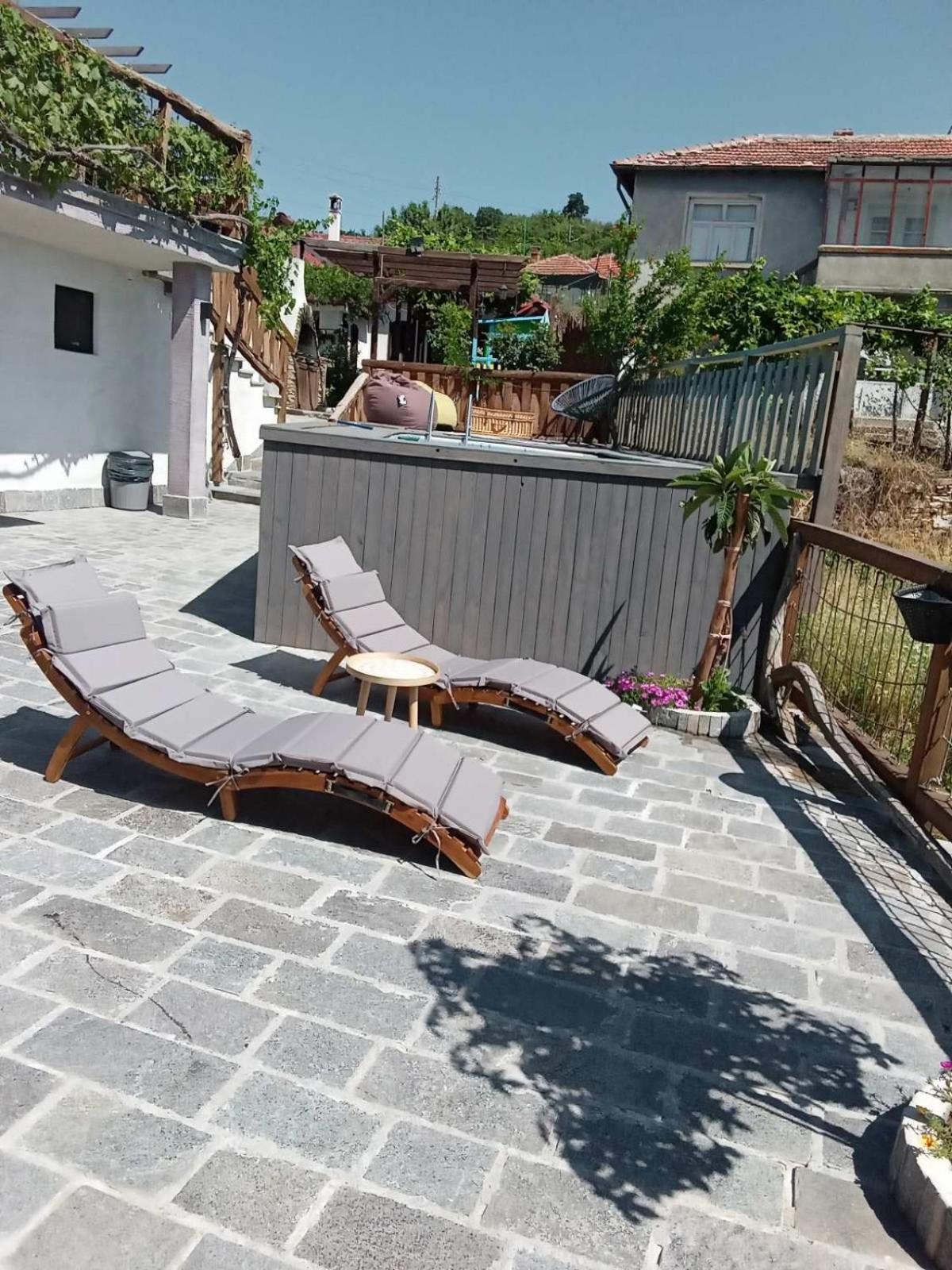 Namaste къща в село Камилски дол view 3