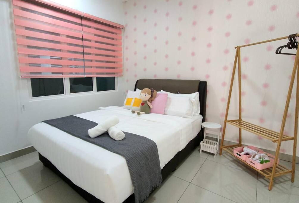 IPOH CITY CENTRE Majestic10 Homestay Pool View 3 mins Walking to Famous Food Places & 15mins to Old Town Ipoh by Happy Homestay photo 4