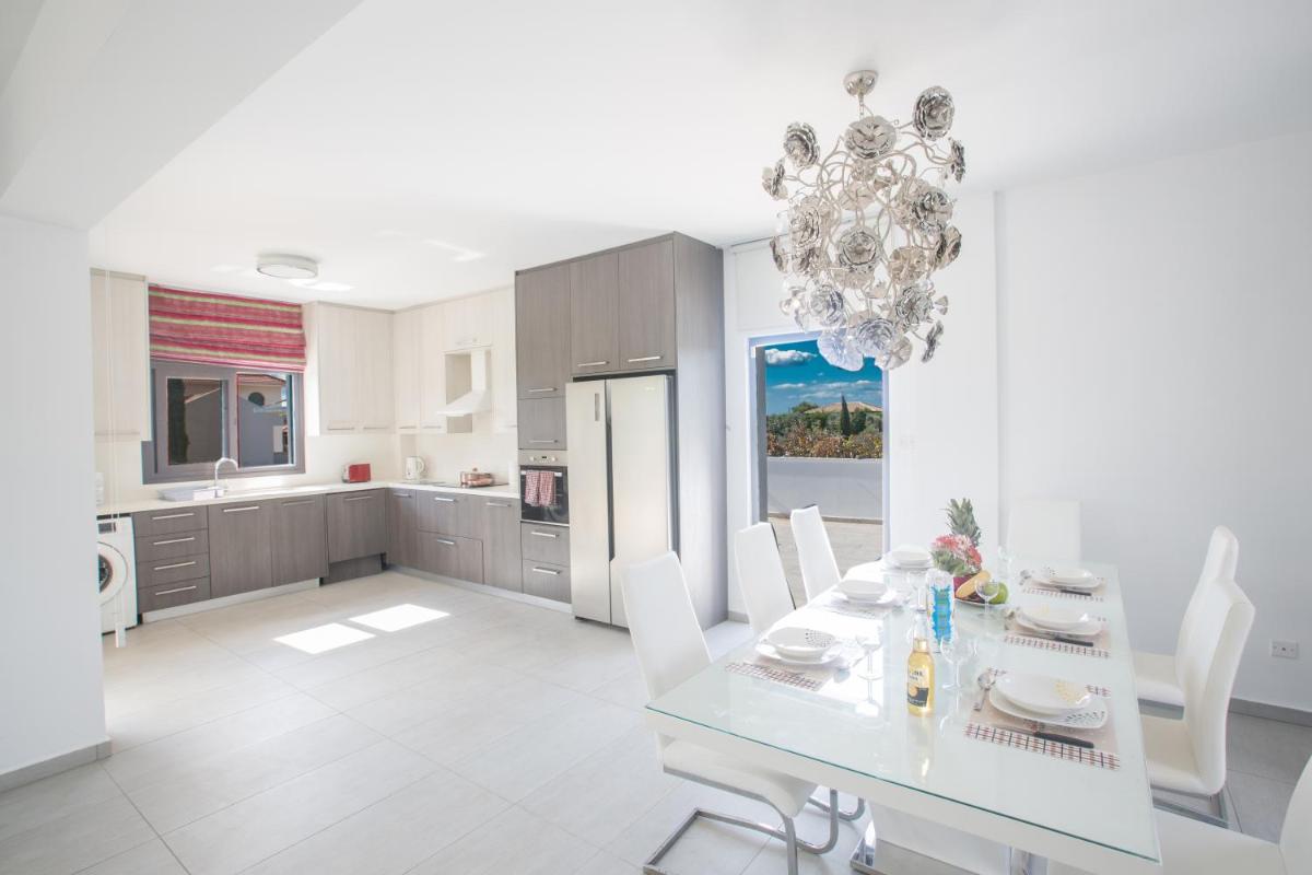 Protaras Holiday Villa De2