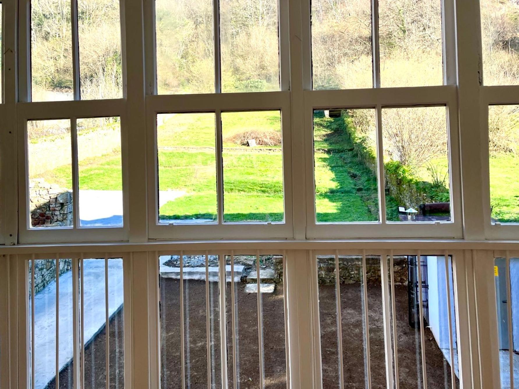 Casa Vizcaya, Casa rural para grupos de hasta 20 personas en Lanestosa, ideal para reuniones y celebraciones tranquilas