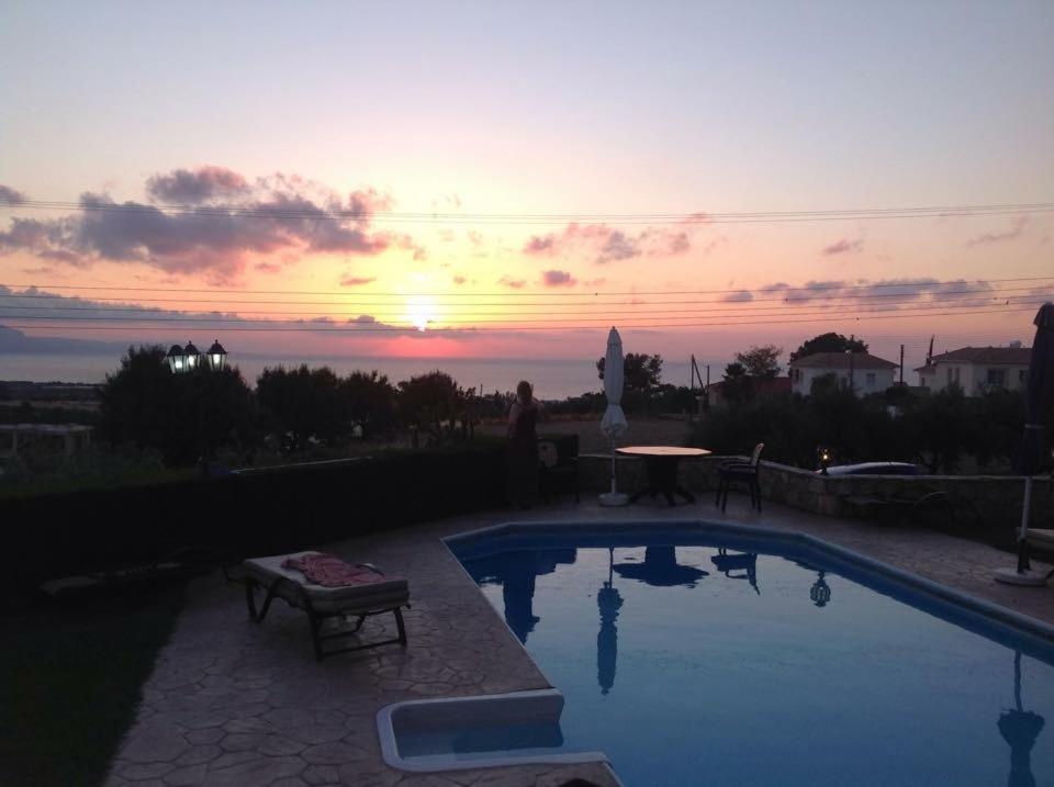 Sunray Villa - Luxury Villa with Private Pool