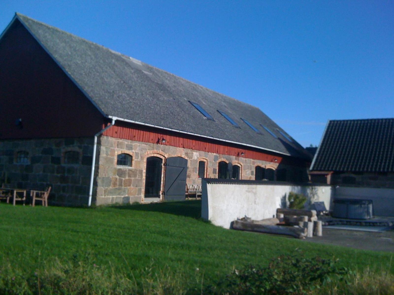 Photo 12