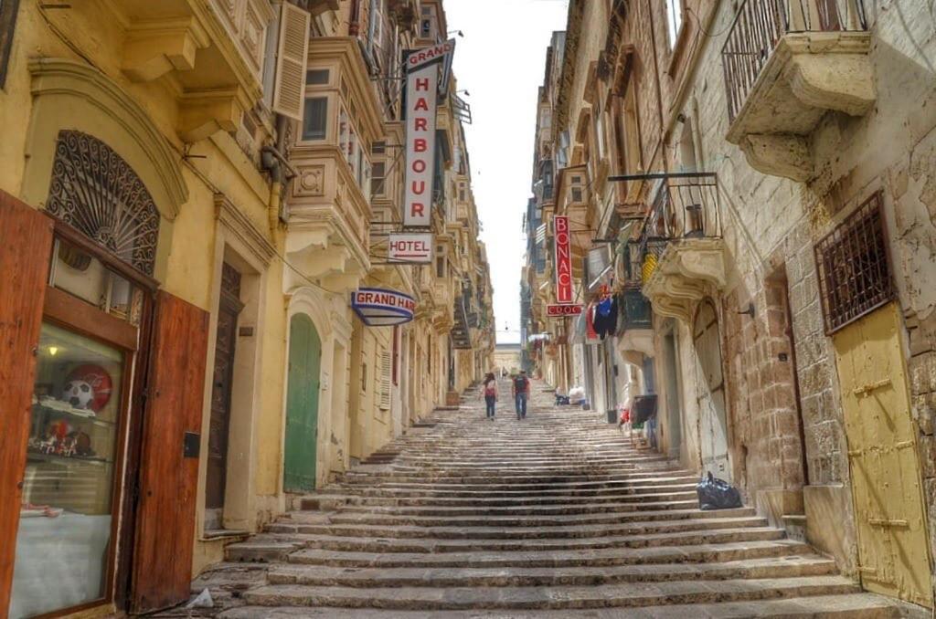 Comfy 2BR Flat in the Heart of Valletta by Buena Vista view 2