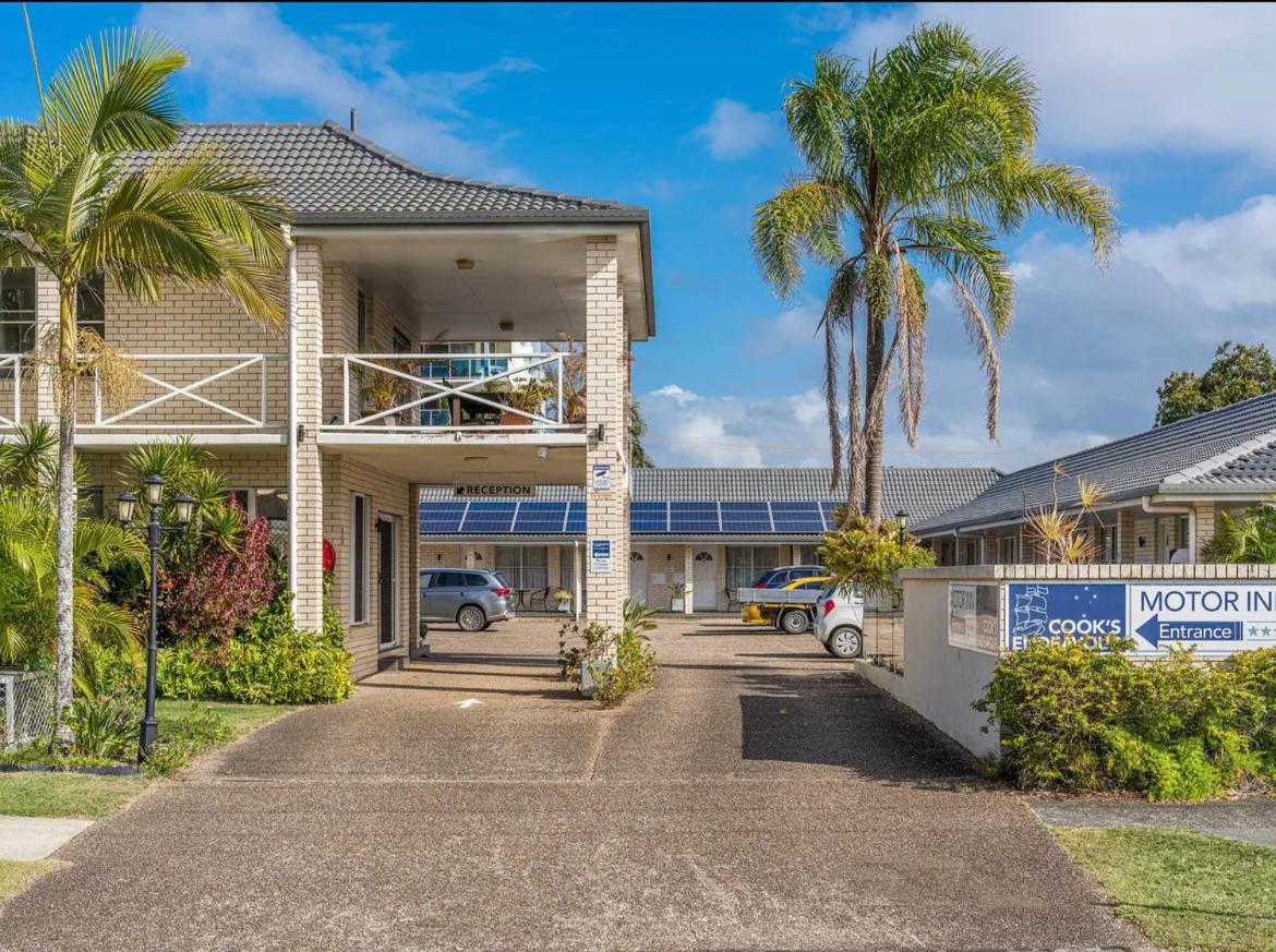 Cooks Endeavour Motor Inn Tweed Heads near Gold Coast Airport