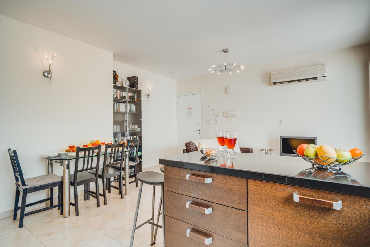 Apartment White Rose