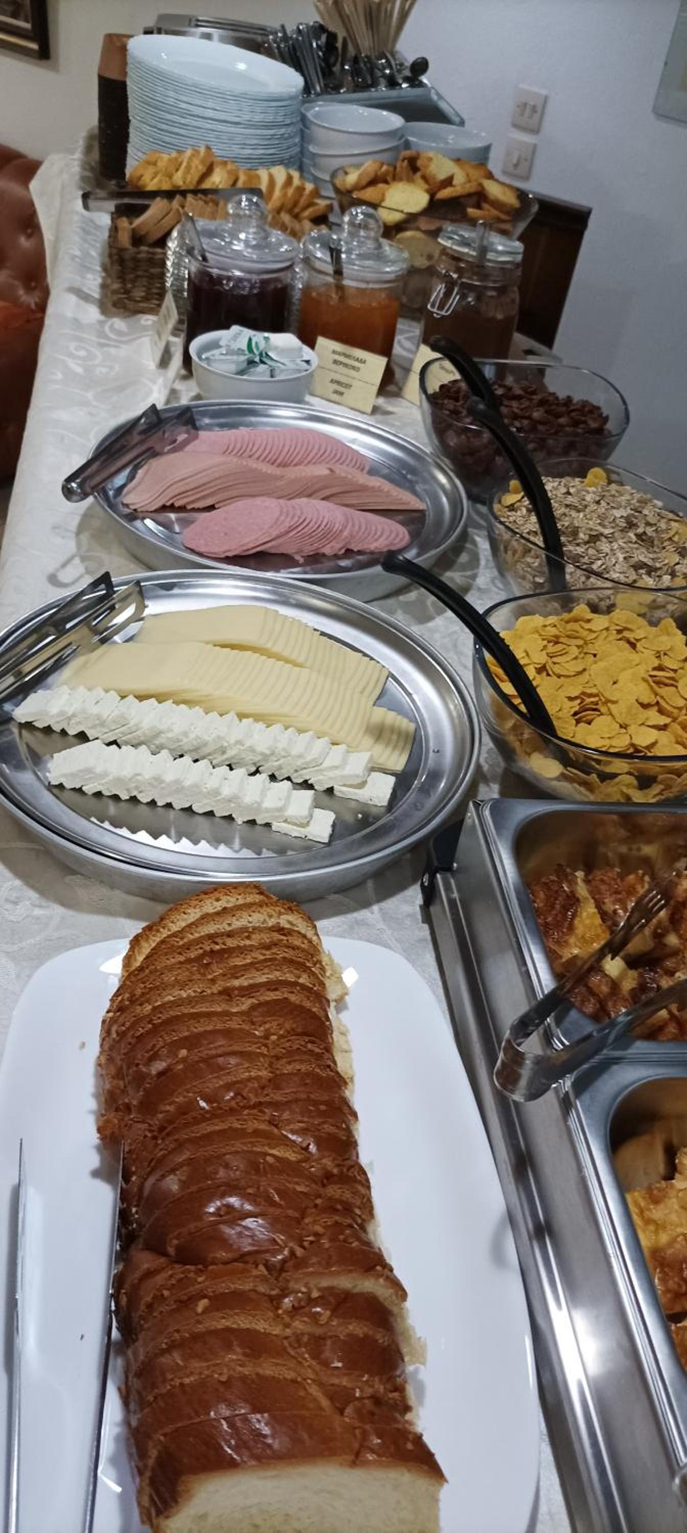 breakfast buffet