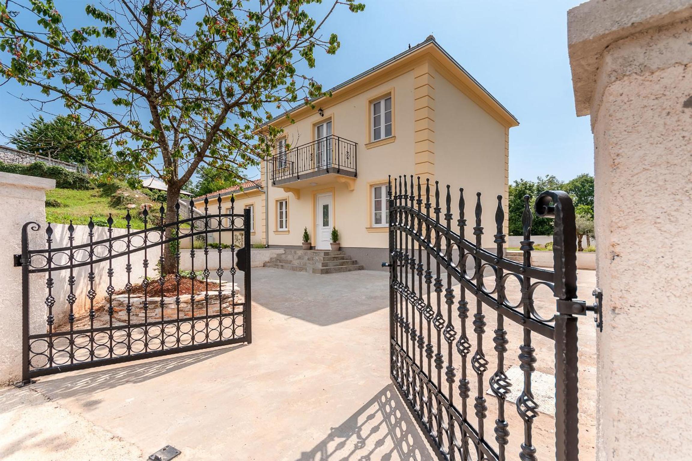 Villa Jakov view 4