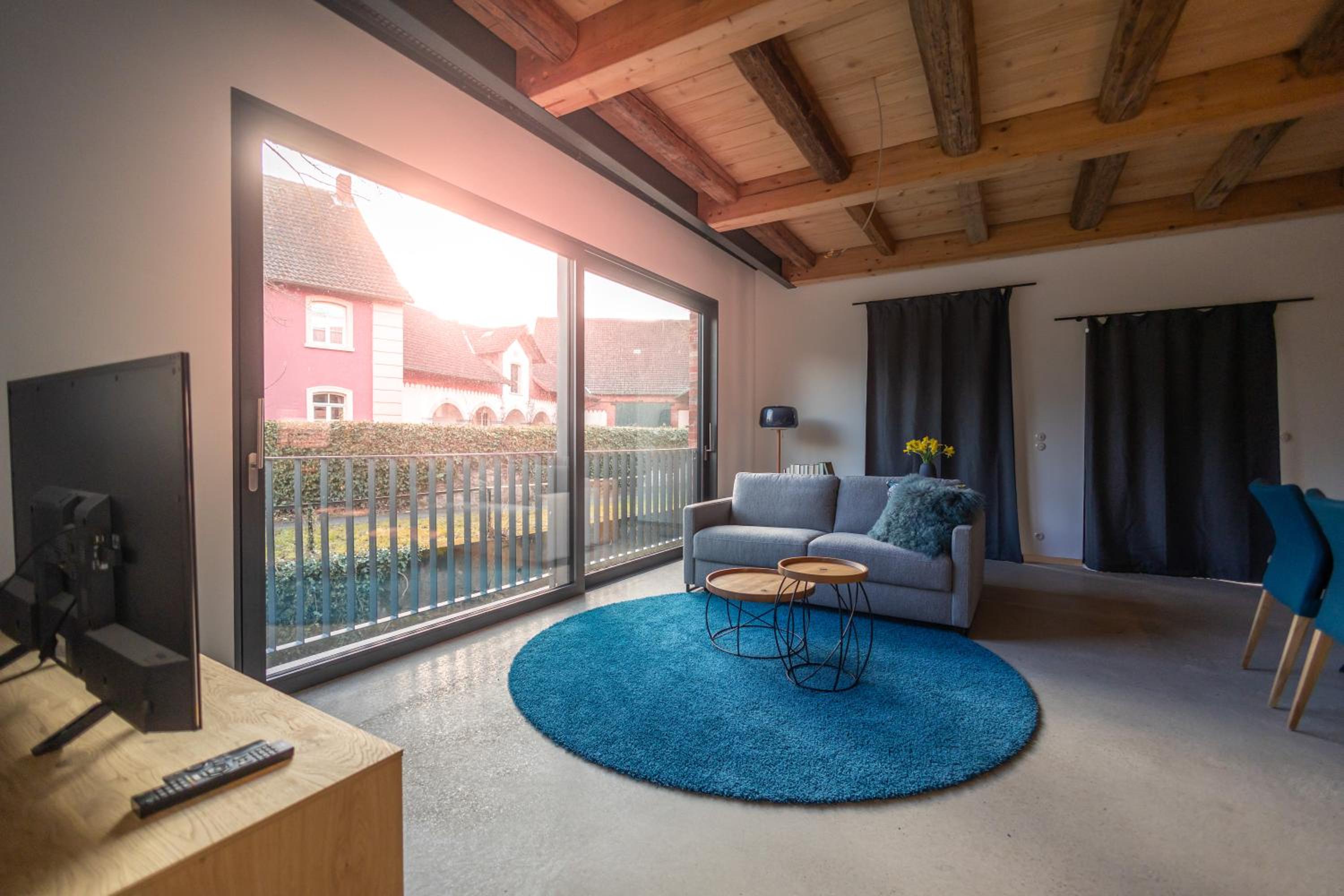 Modernes Ferien- und Messezimmer in idyllischer Lage