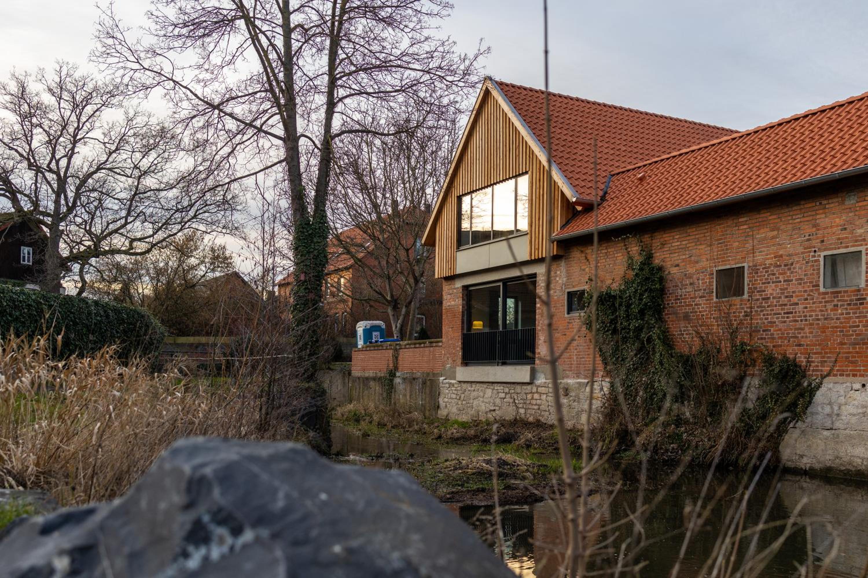 Modernes Ferien- und Messezimmer in idyllischer Lage