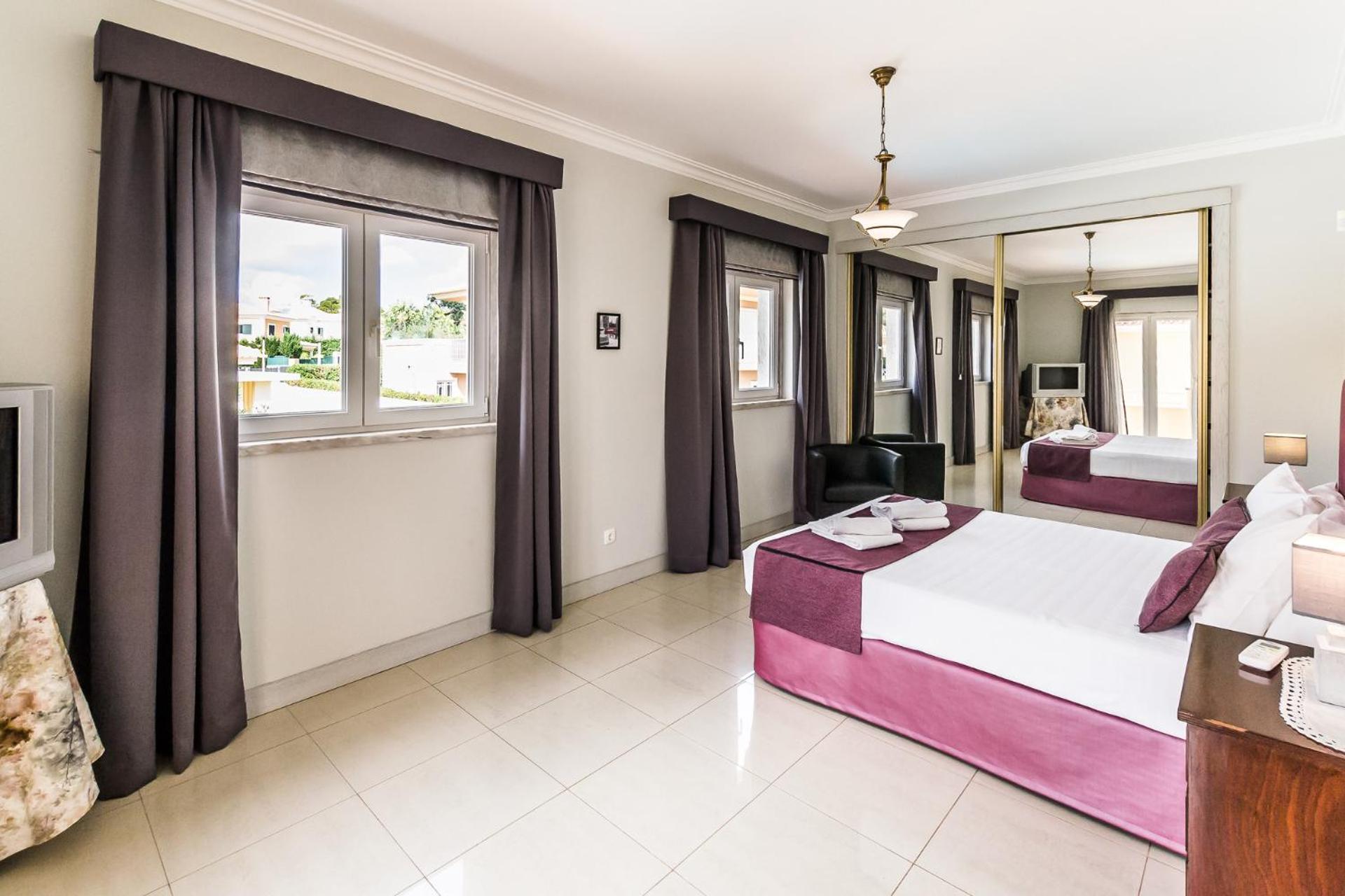 Villa Quinta da Marinha II