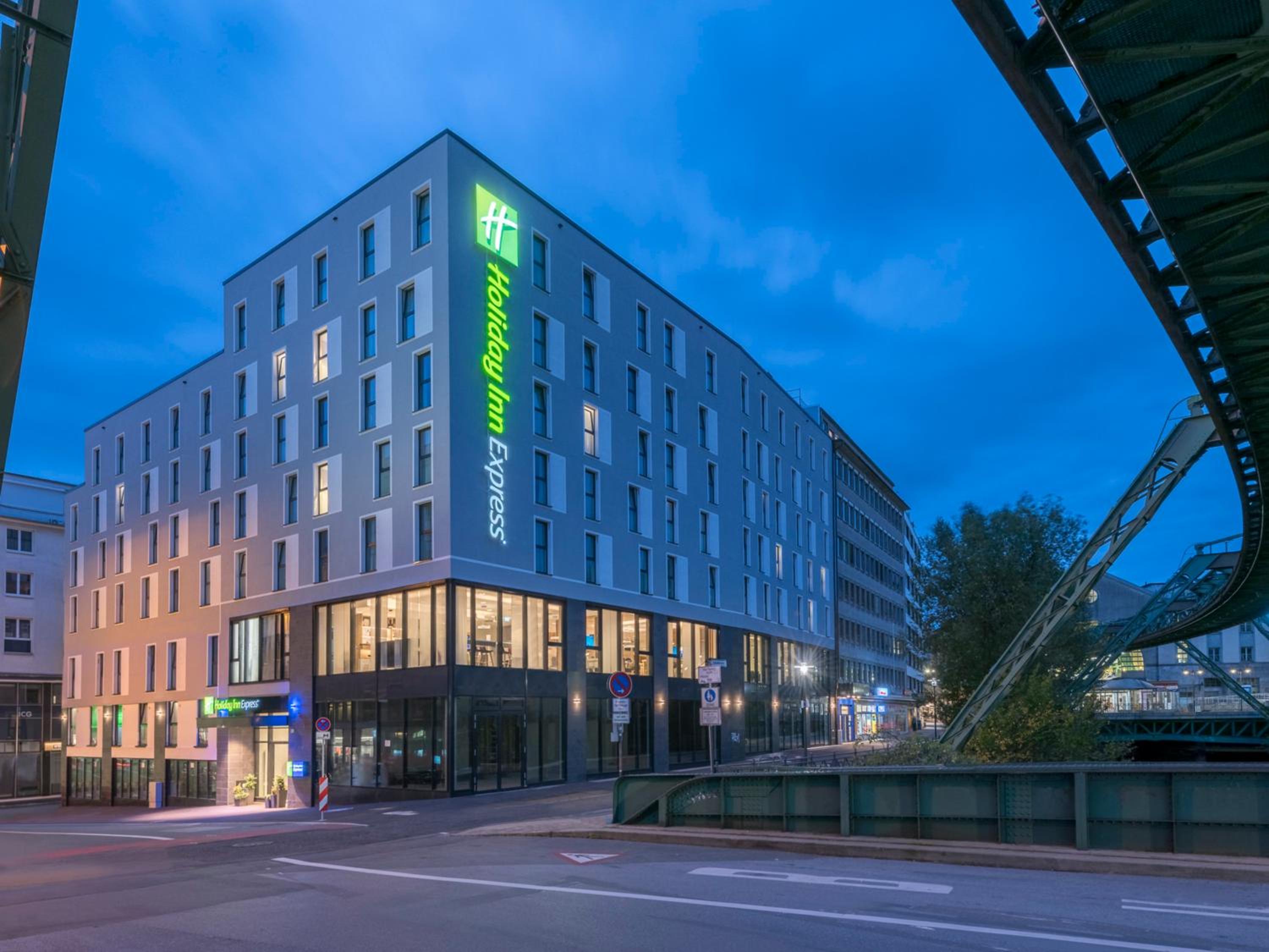 Wuppertal Vacations - Holiday Inn Express - Wuppertal - Hauptbahnhof, an IHG Hotel - Property Image 1
