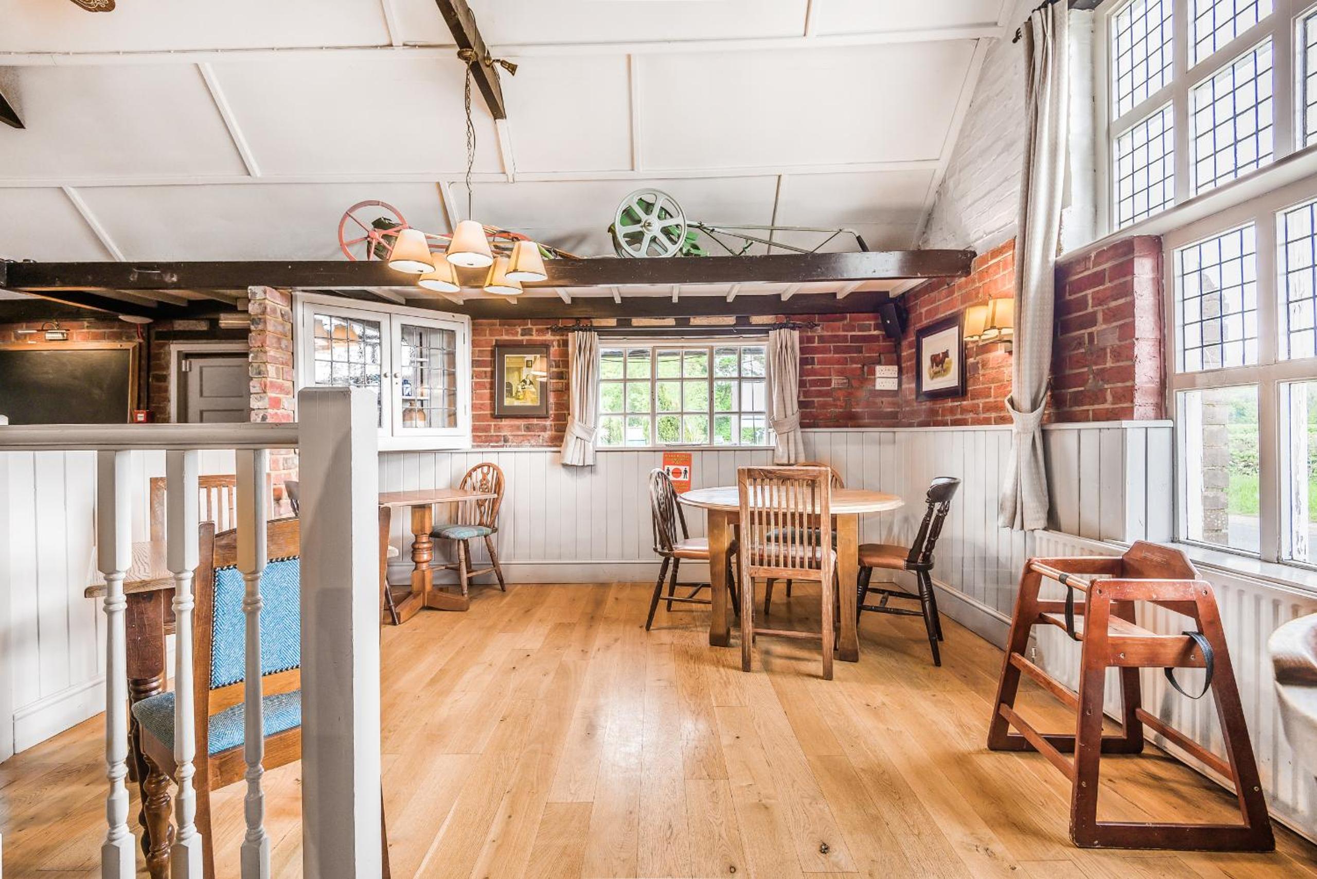 The Walhampton Arms — 9