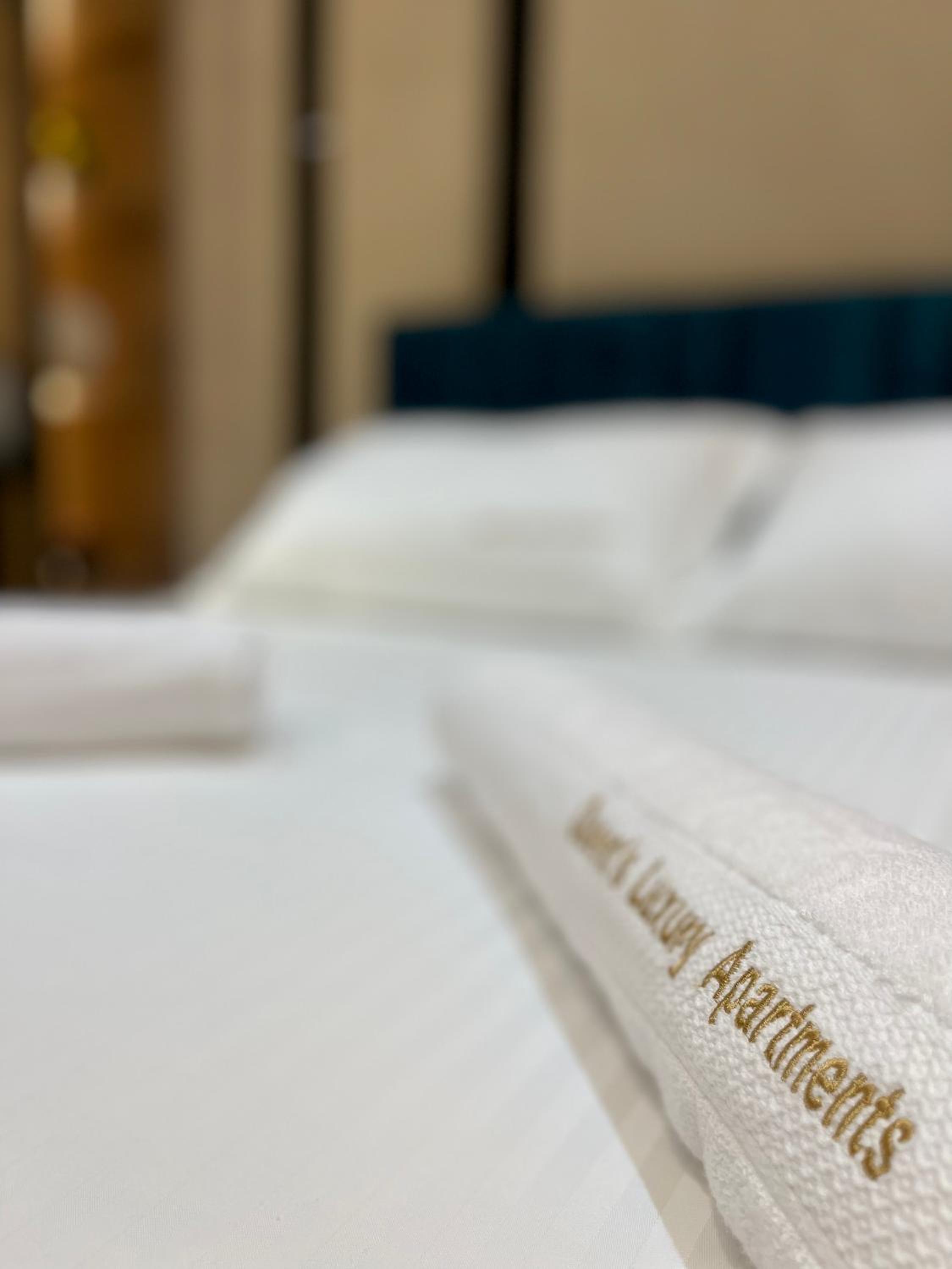 Queens Luxury Apartments Tirana