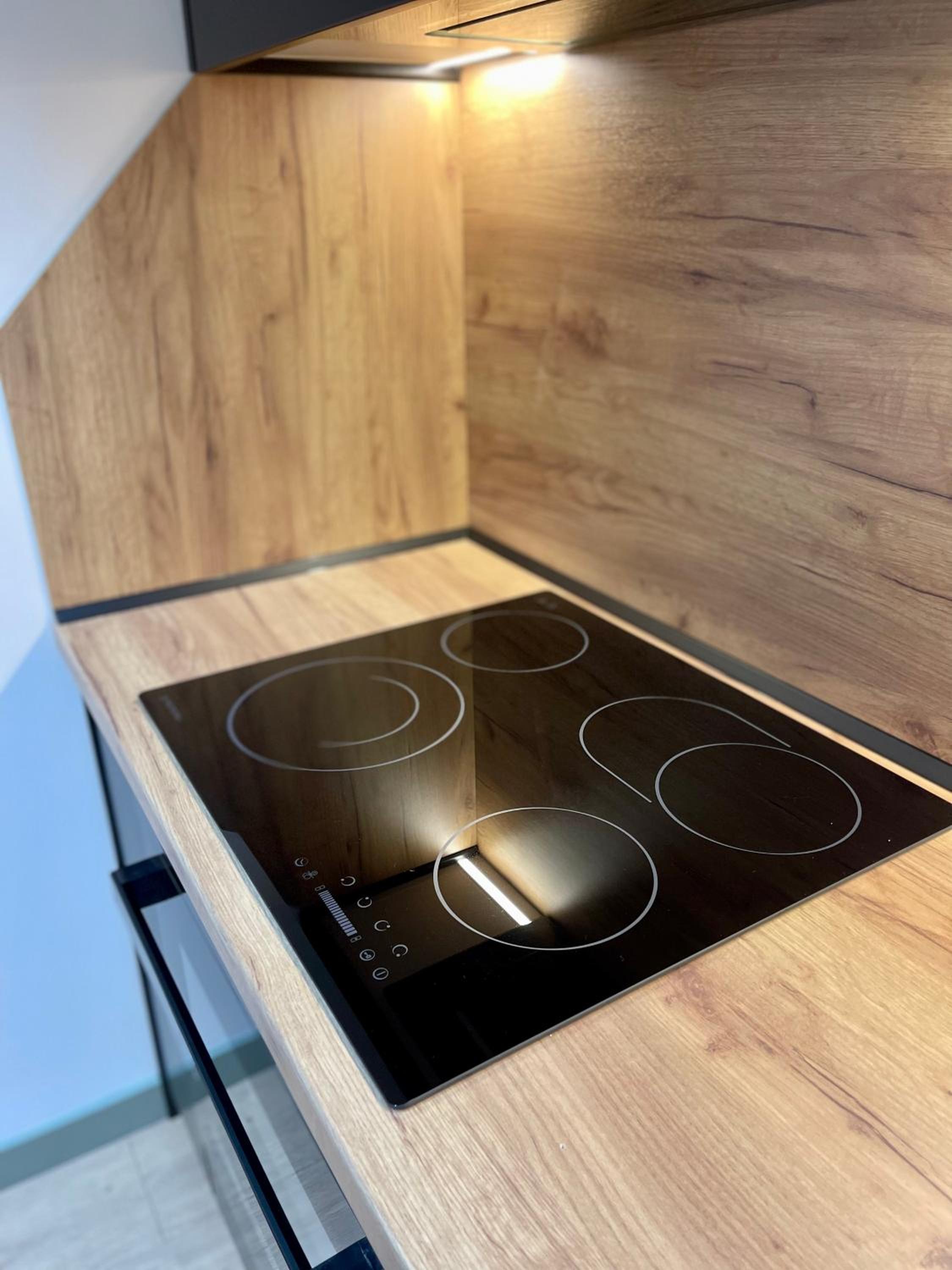 Queens Luxury Apartments Tirana