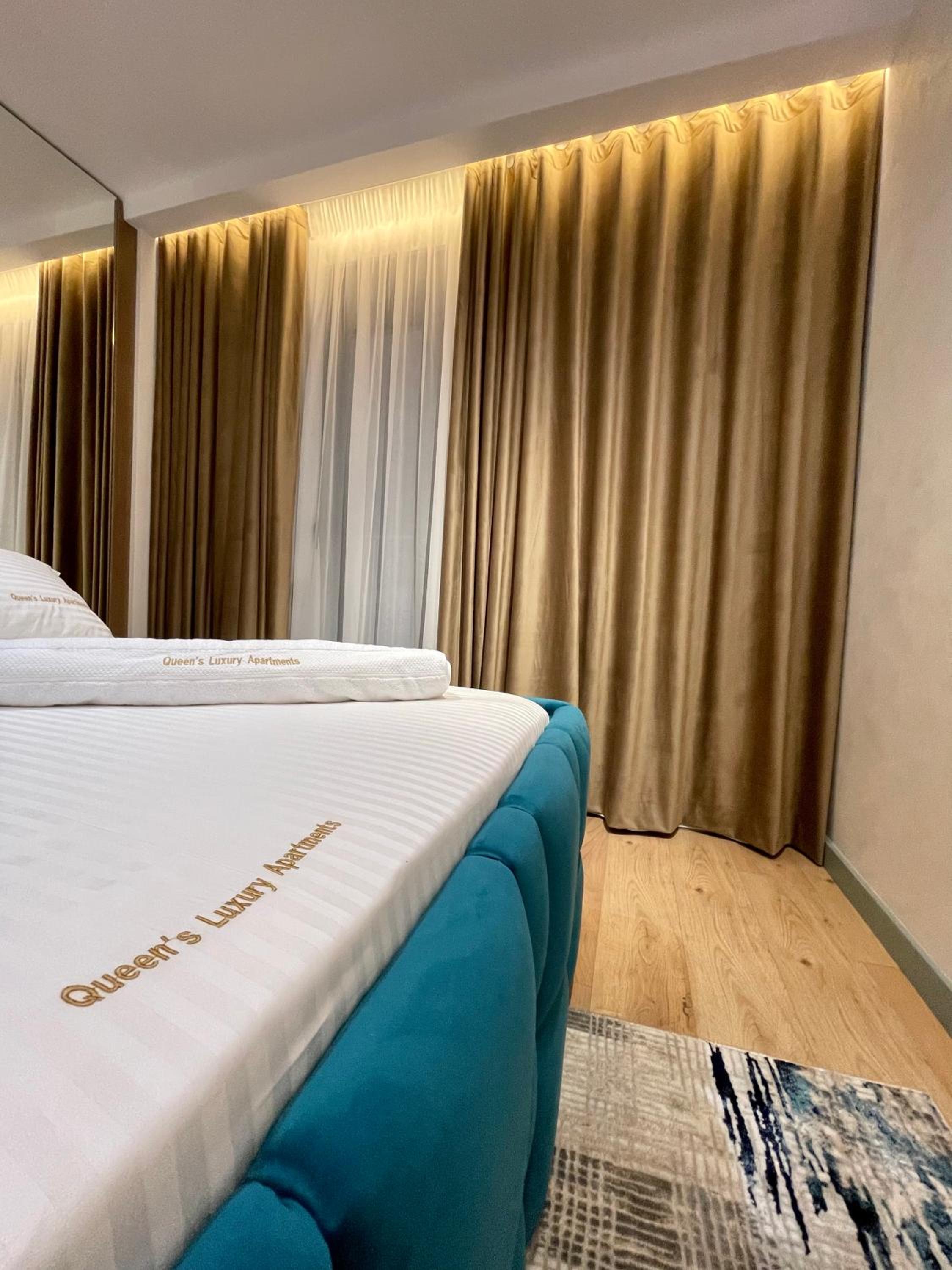 Queens Luxury Apartments Tirana