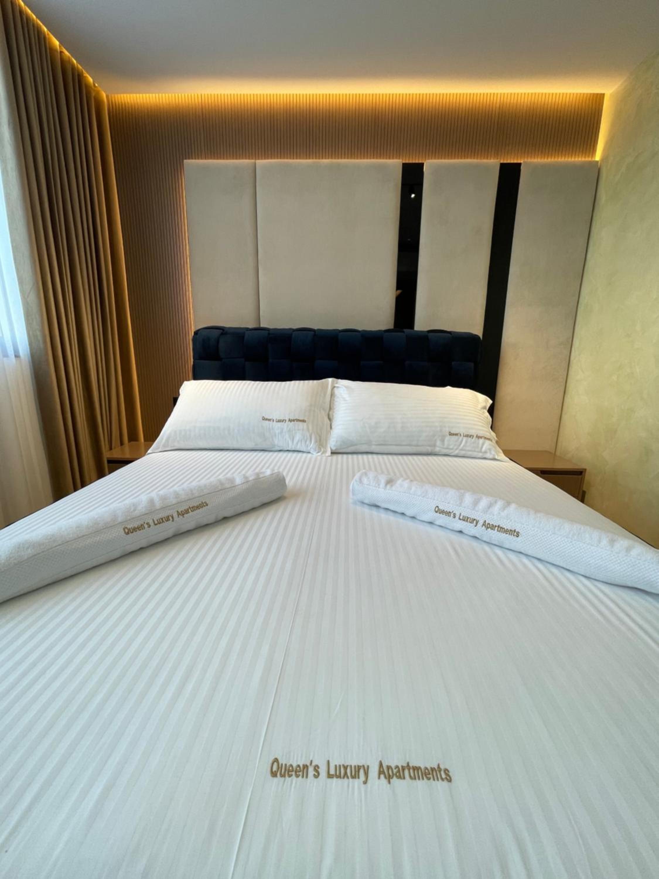 Queens Luxury Apartments Tirana
