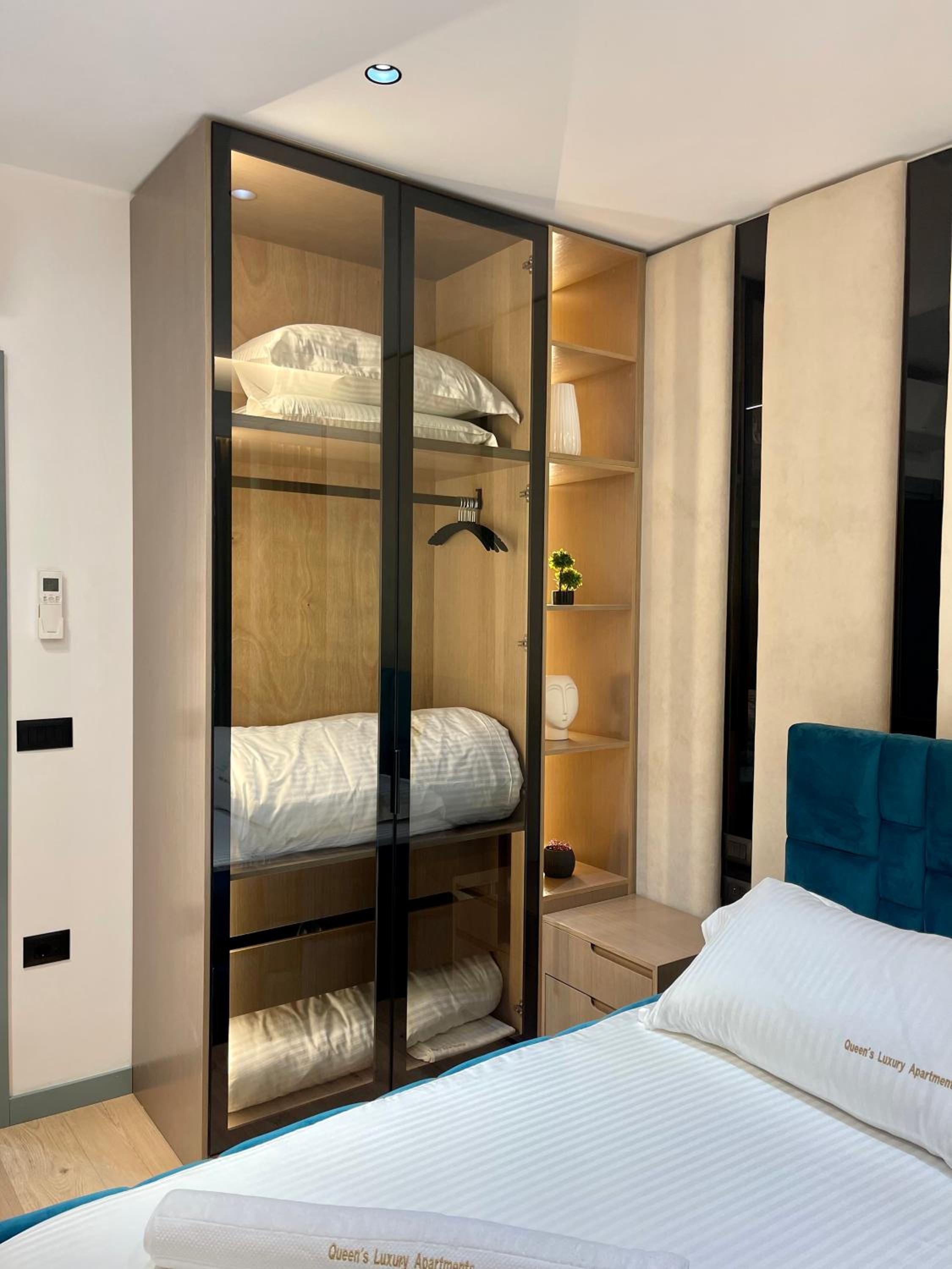 Queens Luxury Apartments Tirana