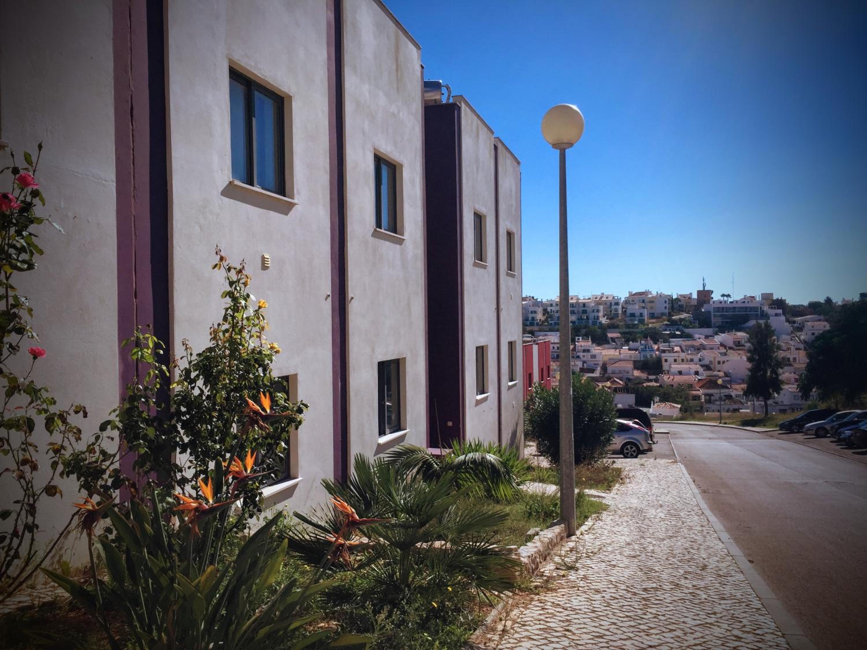 Apartment Beta - 2 Bedrooms, Private Rooftop Patio with Hot Tub, BBQ and View view 2